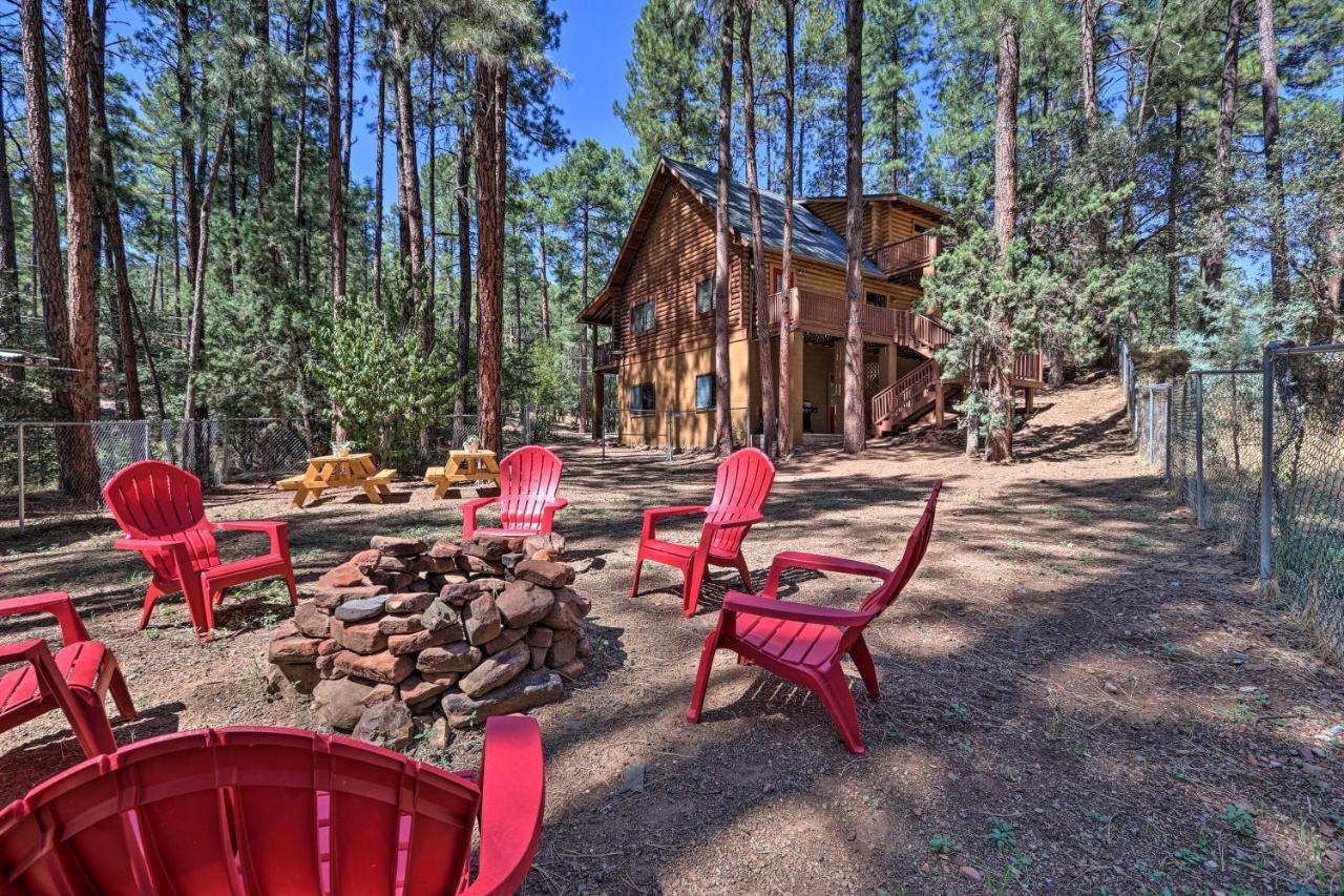 Strawberry Cabin With 2-Story Deck Dogs Welcome! Pine Экстерьер фото